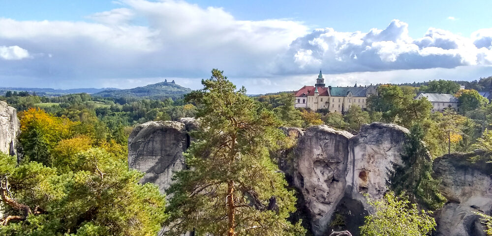 Castles and rock towns